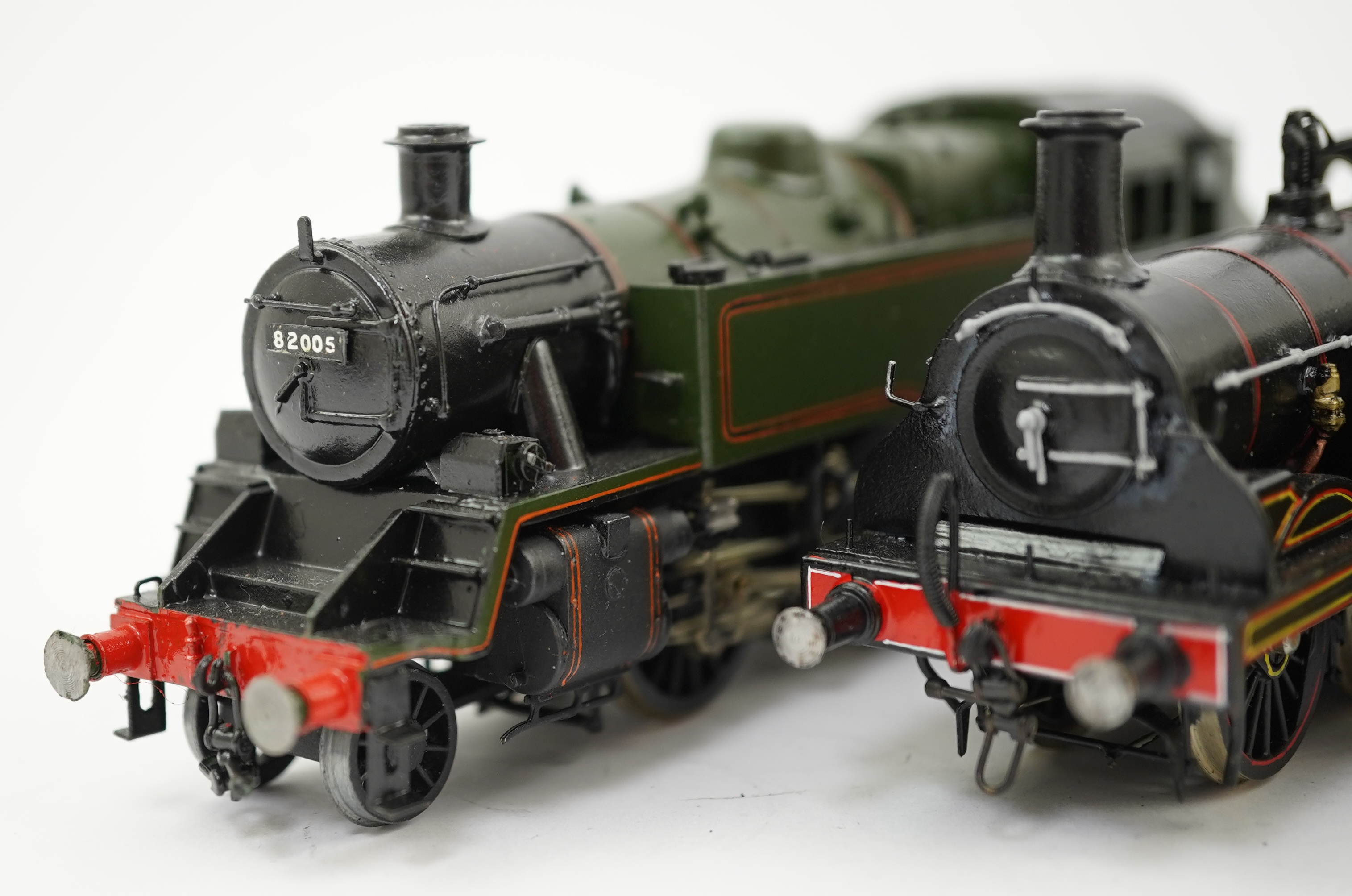 Three 00 gauge brass and white metal kit built locomotives; an SER Sterling R class 0-6-0T, 335, together with a BR Standard class 3 2-6-2T, 82005, and a BR class 14 0-6-0 diesel hydraulic locomotive, constructed, painte